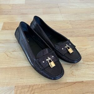 INSANE DEAL New Louis Vuitton Padlock Loafers